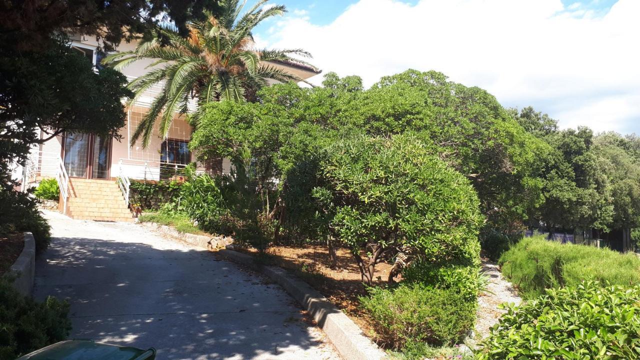Lilianka Hotel Selce Exterior photo